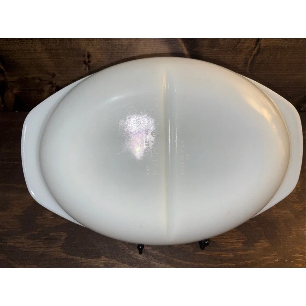 Vtg Pyrex Divided Casserole Dish White Milk Glass 2 Compartments 1.5 Quart Oval